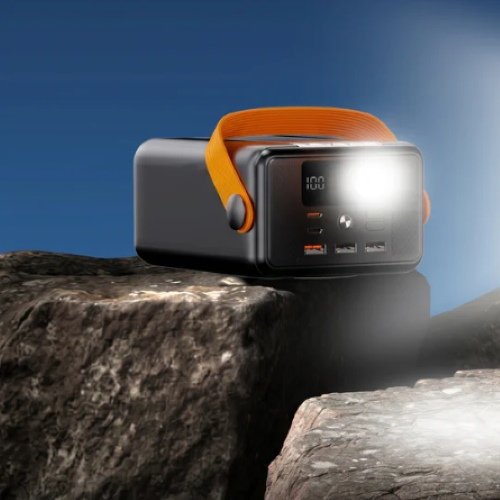 باور بانك Majentik MJ-36 80000mAh Powerbank وشحن سريع 22.5W PD، مزود بكابلات مدمجة وشاشة LED وكشافين مدمجين. مع أنظمة حماية متكاملة وضمان سنة من الوكيل.